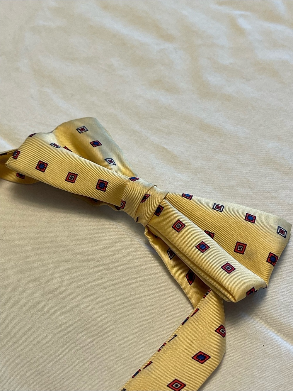 Vintage John Henry Yellow Patterned 100% Silk Hand tied Men's Bow Tie